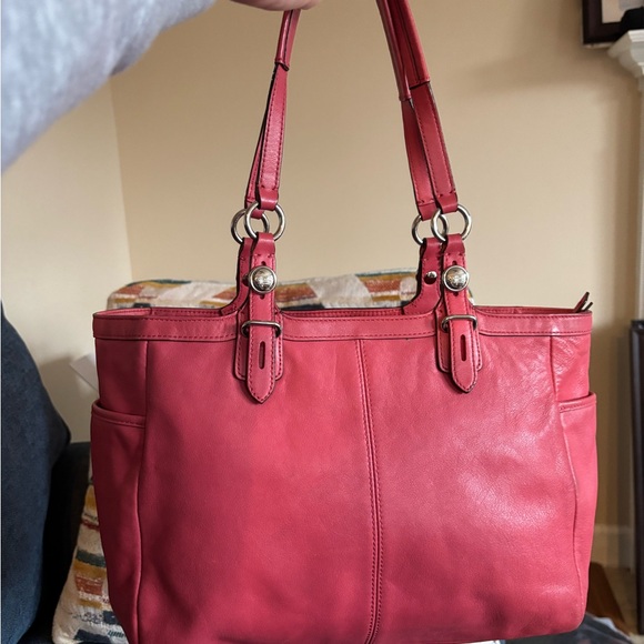 Coach East West C1078-F15147 Salmon Pink Pleated Leather Satchel EUC - Picture 2 of 12